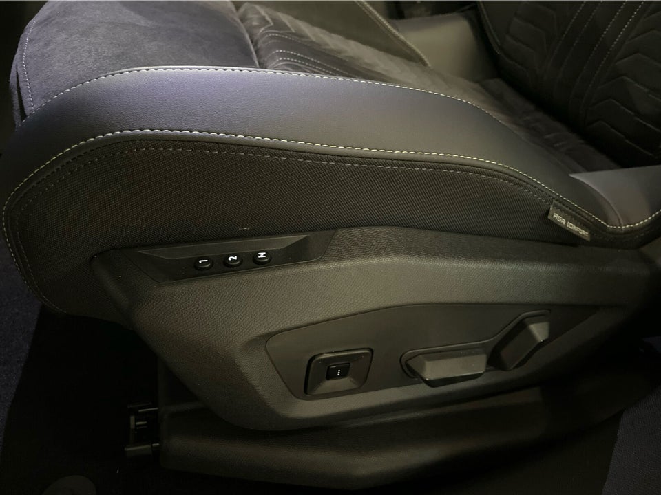 Peugeot e-5008 77 GT Pack 7prs 5d