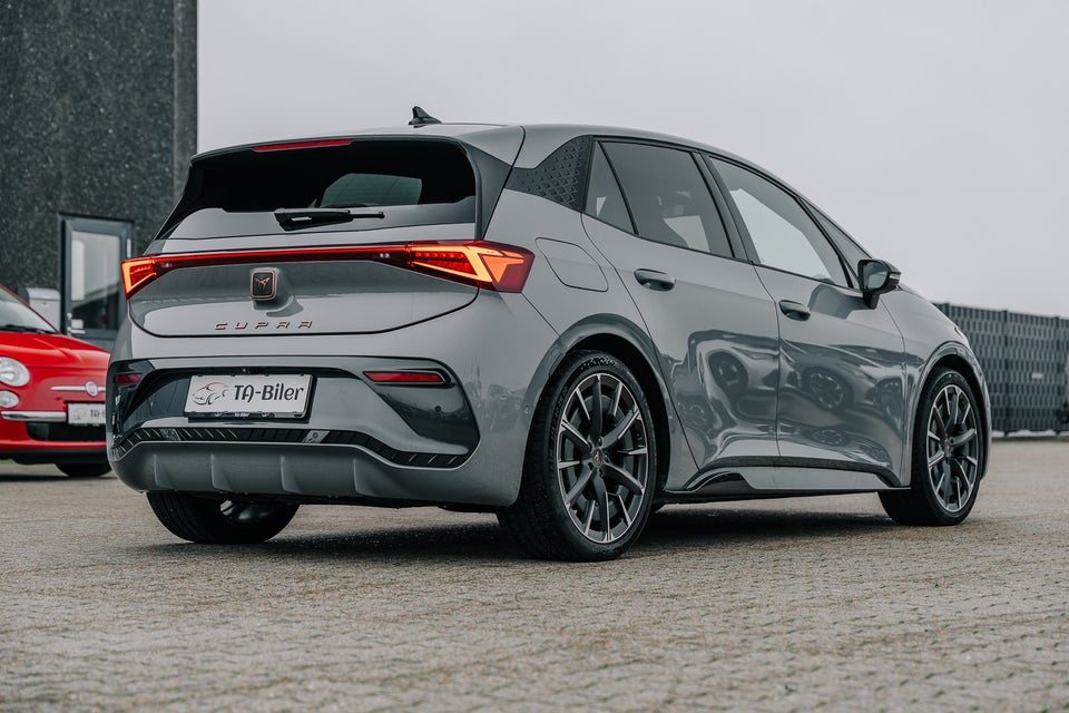 Cupra Born 77 e-Boost 5d