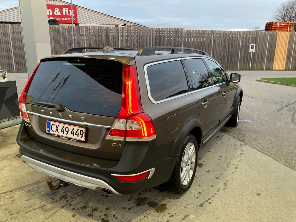 Volvo XC70 2,0 D4 181 Summum aut. 5d