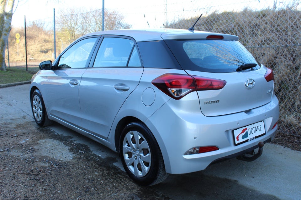 Hyundai i20 1,4 CRDi 90 Trend 5d