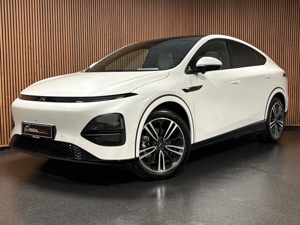 Xpeng G6 Performance 5d