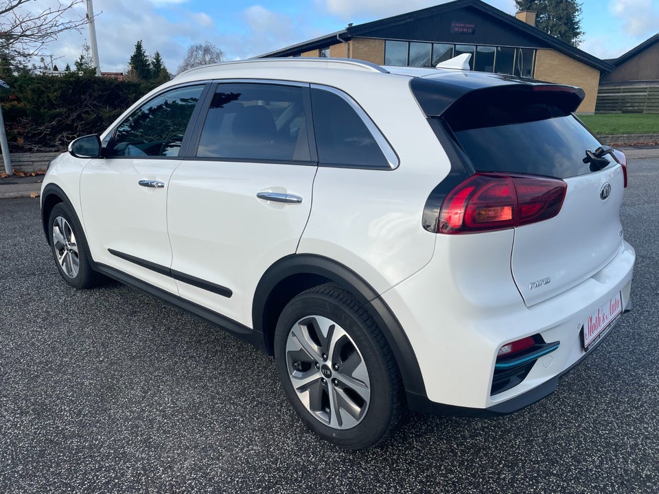 Kia e-Niro 64 Premium 5d