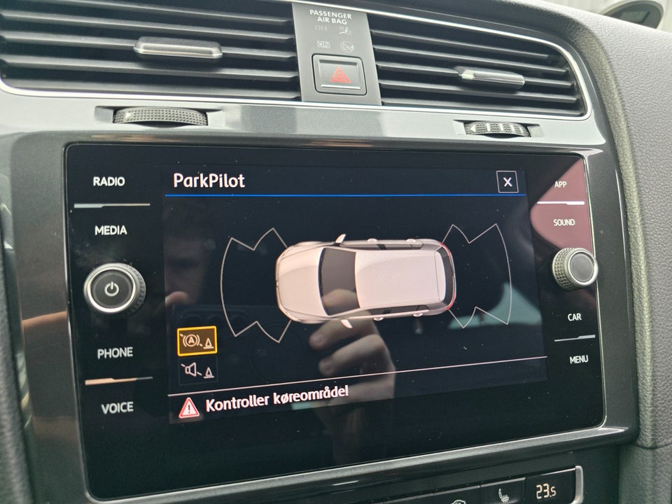 VW Golf VII 1,5 TSi 130 Comfortline DSG 5d