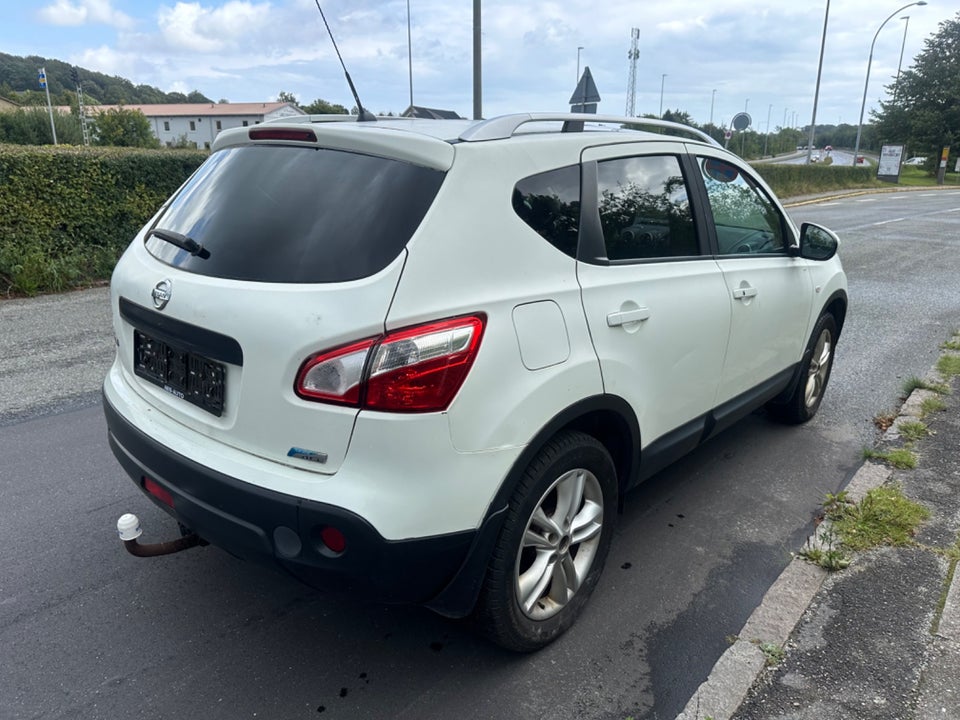 Nissan Qashqai 1,5 dCi 110 Tekna 5d