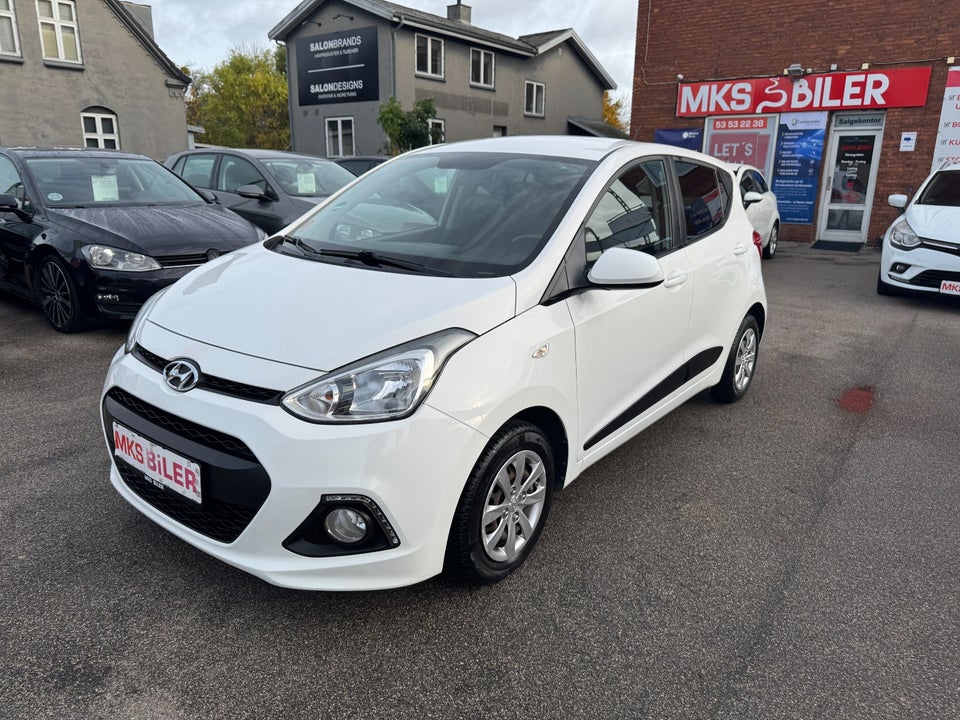 Hyundai i10 1,0 EM-Edition Eco 5d