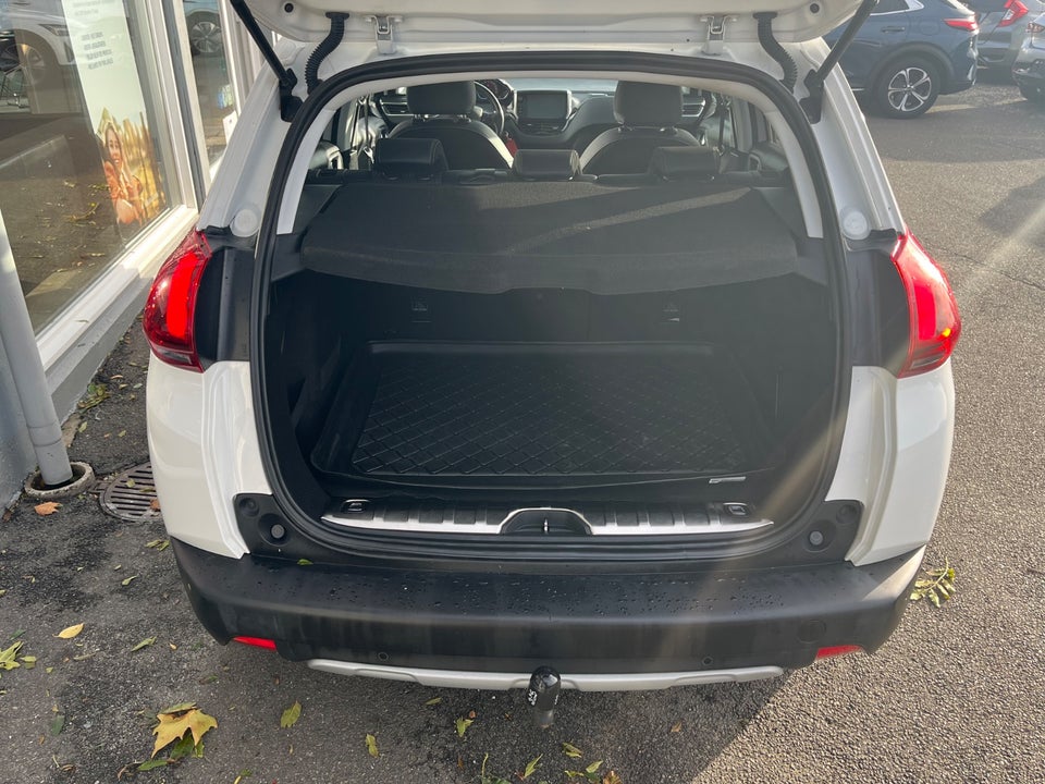 Peugeot 2008 1,2 e-THP 110 Edition+ 5d