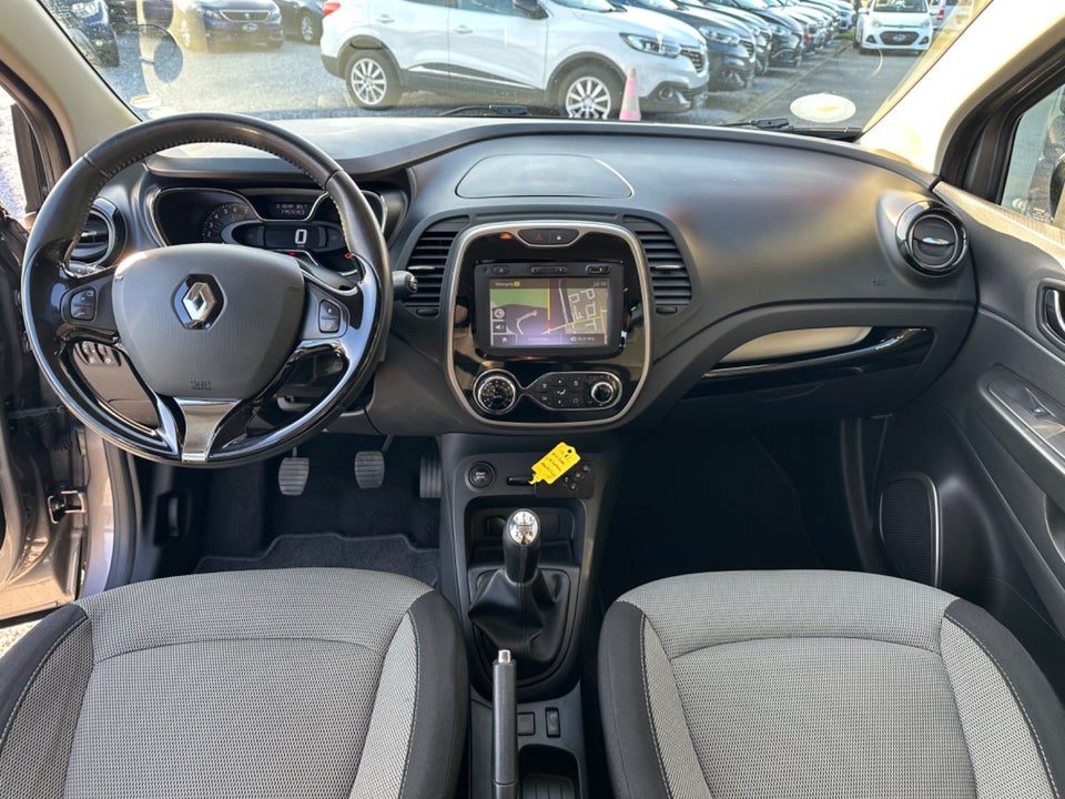 Renault Captur 0,9 TCe 90 Expression 5d