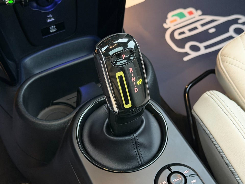 MINI Cooper SE Maximise 3d