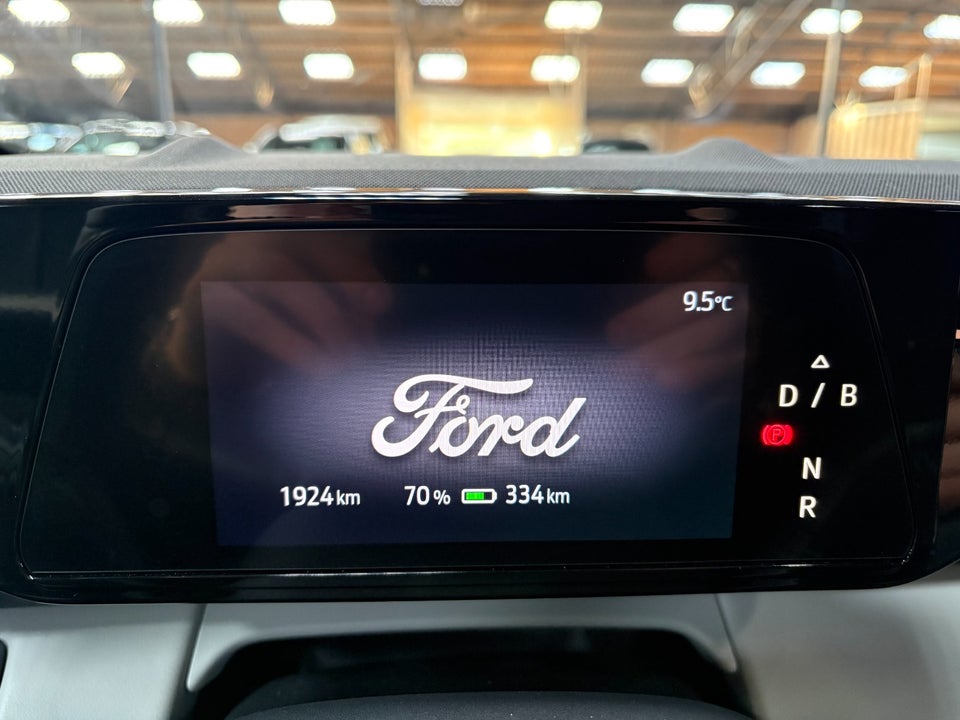 Ford Explorer 77 Premium Extended Range 5d