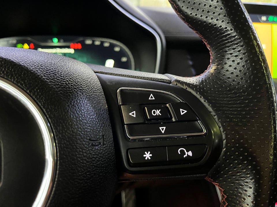 MG EHS 1,5 PHEV Luxury 5d