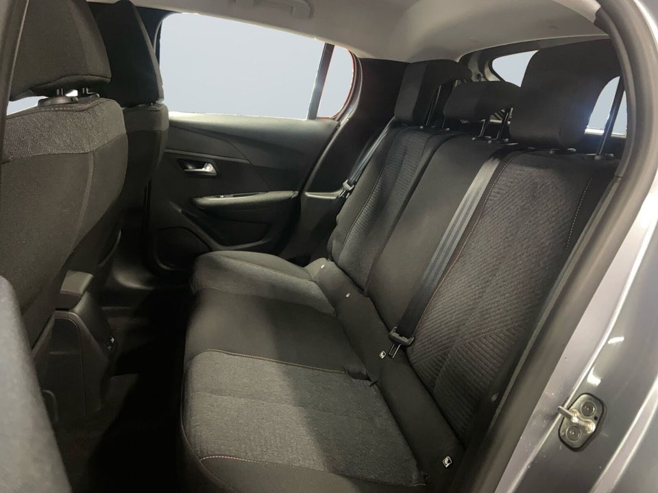 Peugeot e-208 50 Style 5d