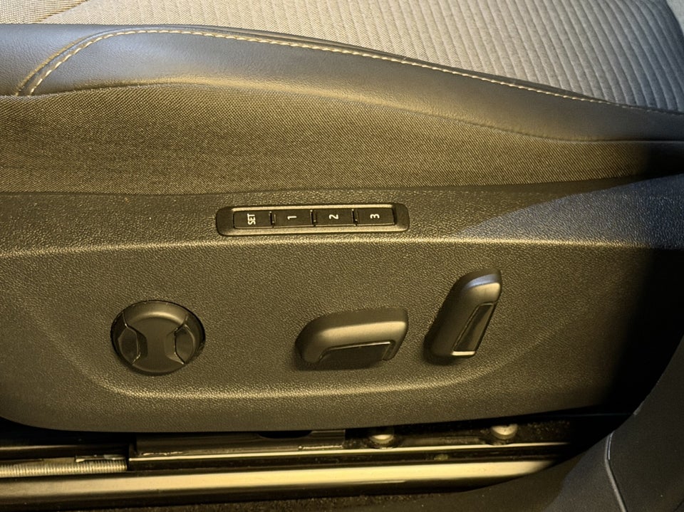 Skoda Enyaq 85 iV Premium 5d