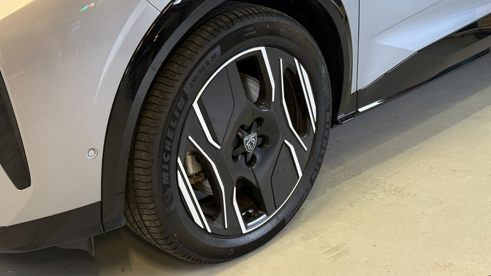 Peugeot e-5008 77 GT Pack AWD 7prs 5d