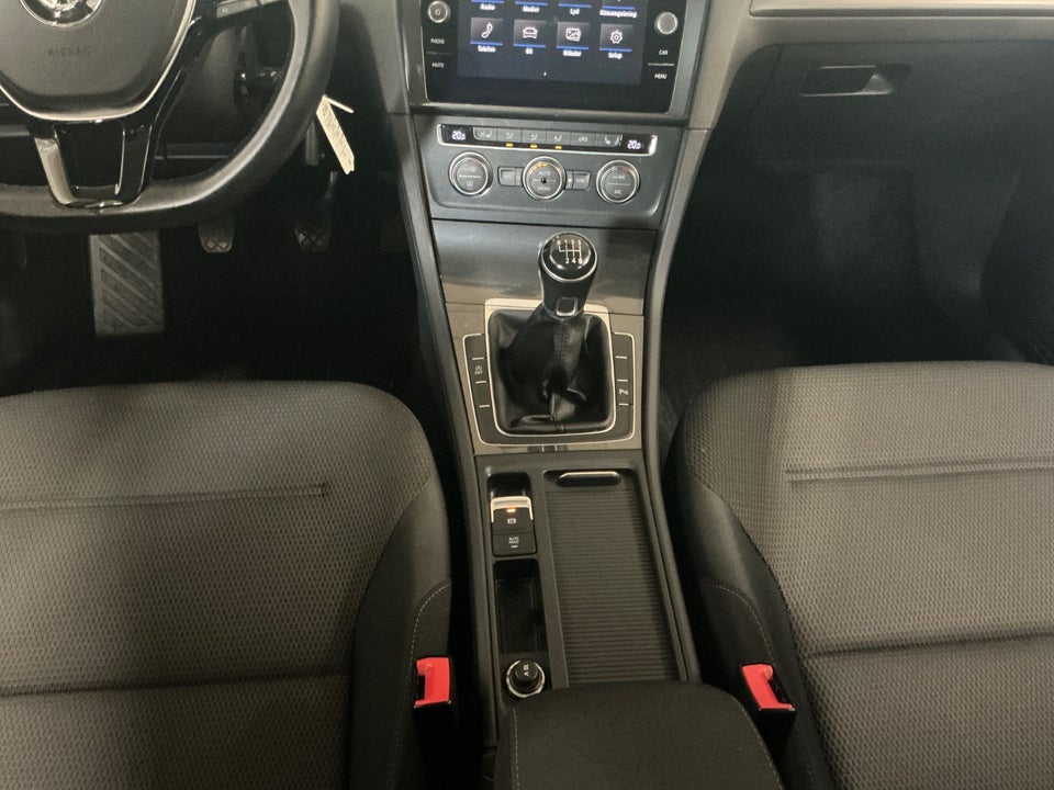 VW Golf VII 1,4 TSi 125 Comfortline Variant 5d