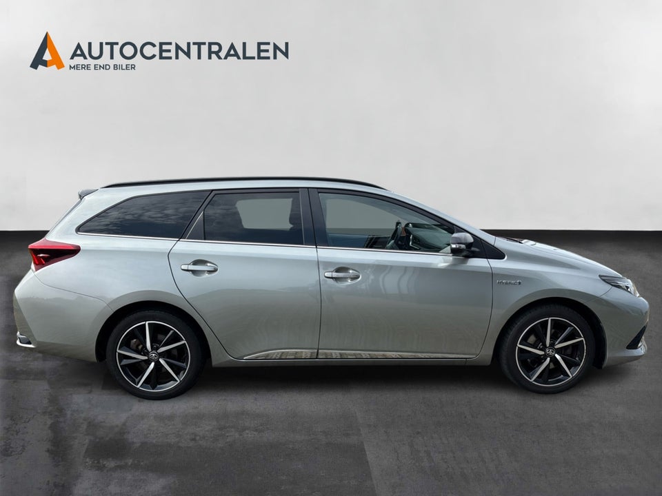 Toyota Auris 1,8 Hybrid H2 Style Touring Sports CVT 5d