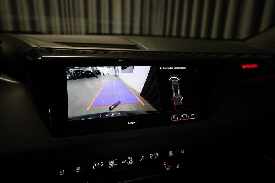 Audi e-tron GT quattro 4d