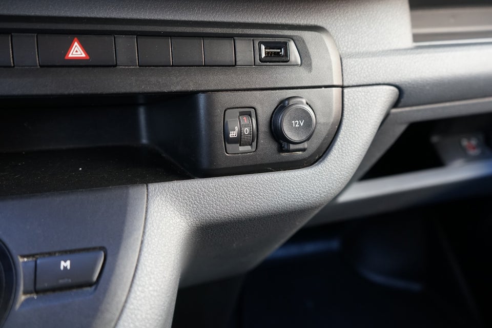 Peugeot Expert 2,0 BlueHDi 122 L2 Plus EAT8 Van