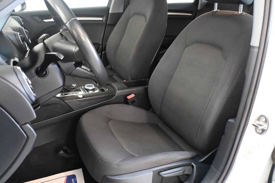 Audi A3 1,4 e-tron Sportback S-tr. 5d