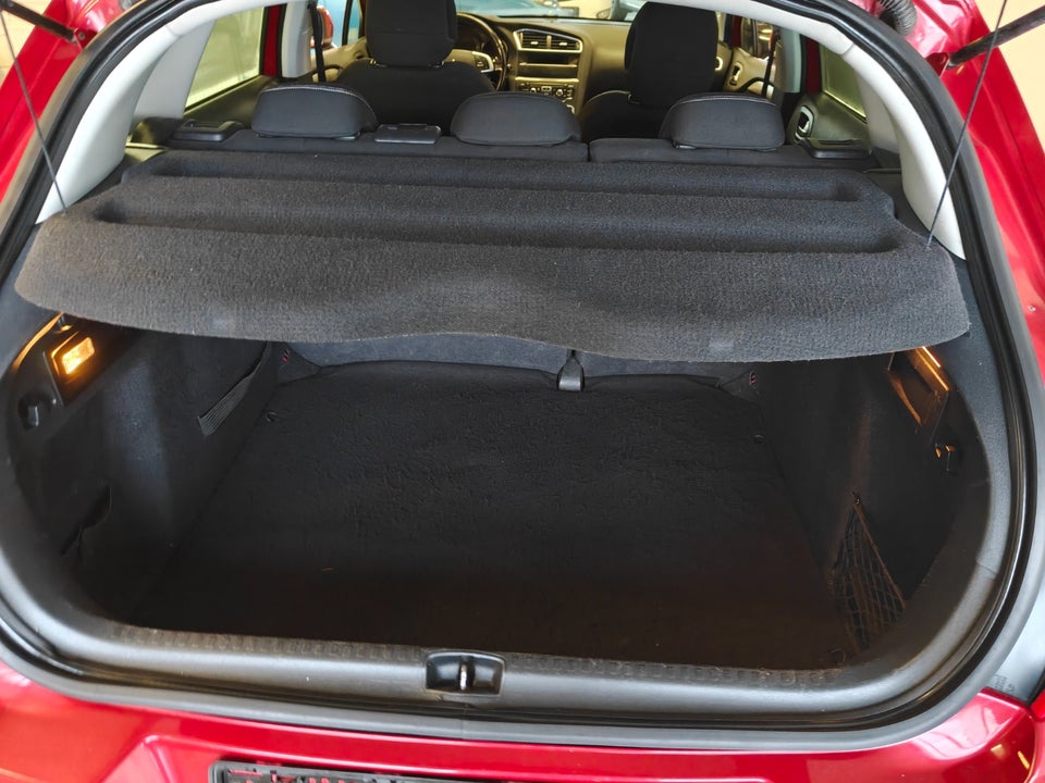 Citroën C4 1,6 HDi 90 Attraction 5d