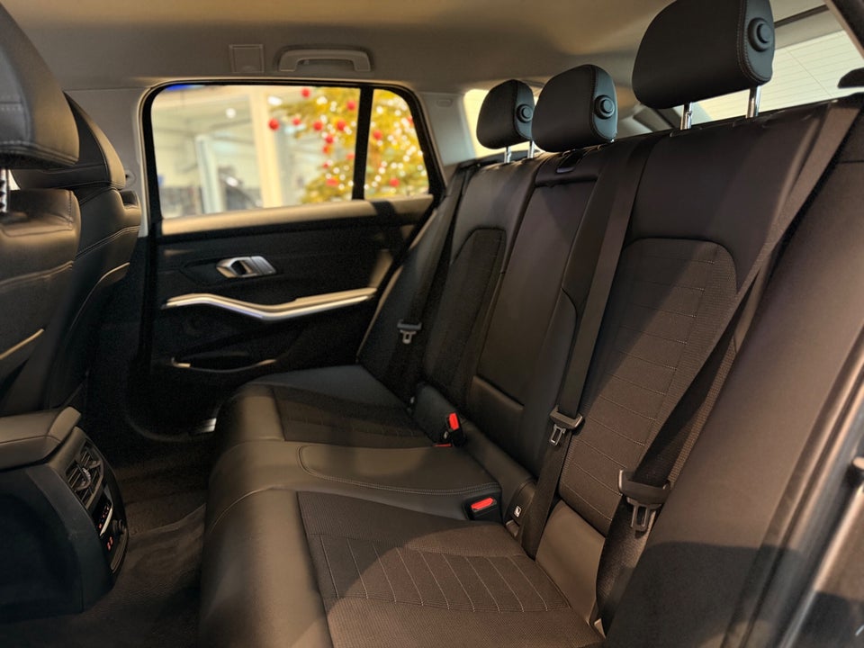 BMW 320d 2,0 Touring Sport Line aut. 5d