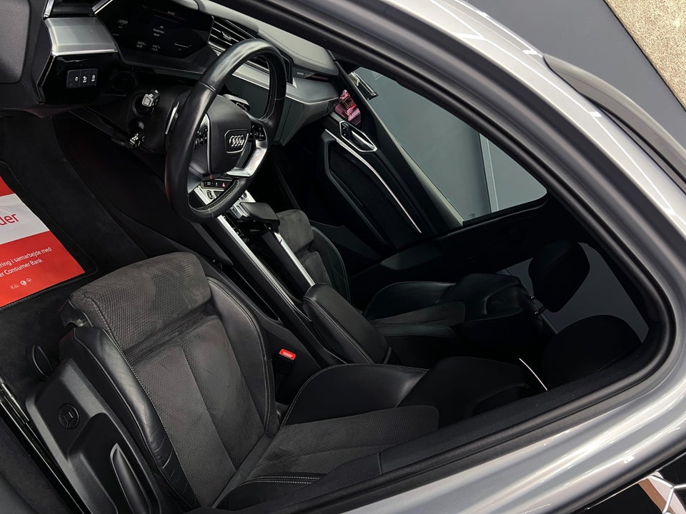 Audi e-tron 55 S-line Sportback quattro 5d