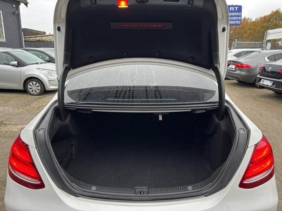 Mercedes E220 d 2,0 aut. 4d