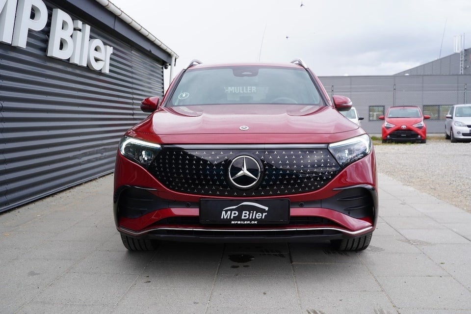 Mercedes EQB300 AMG Line 4Matic 5d