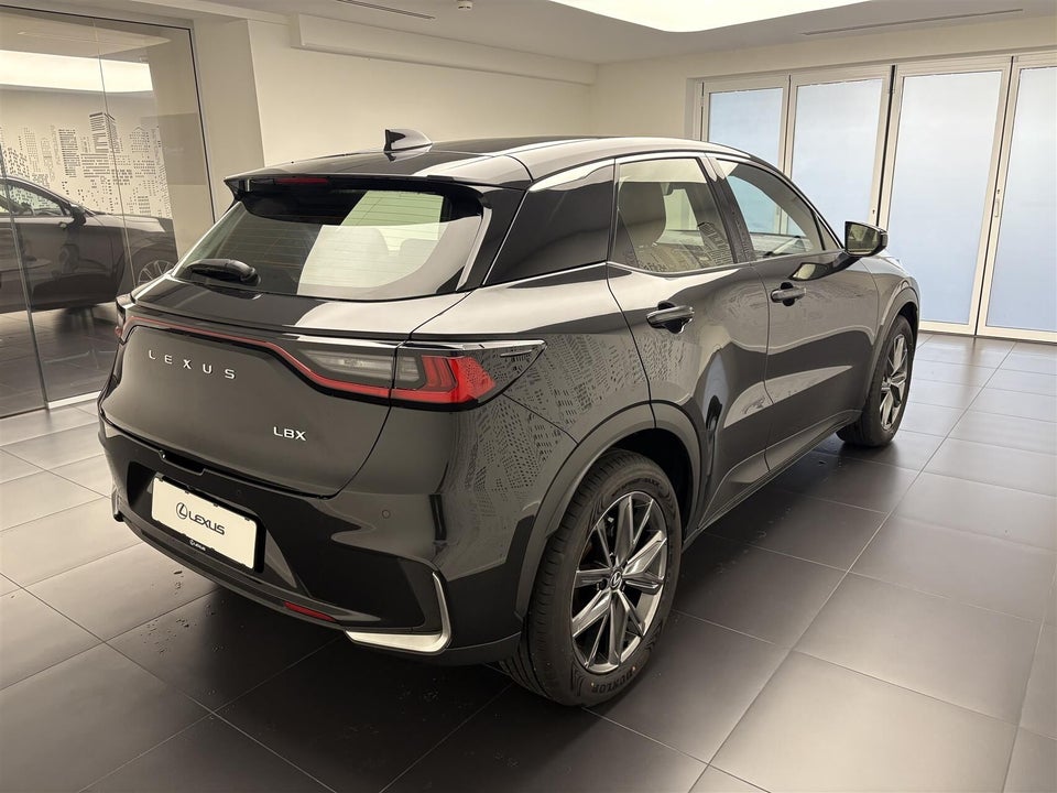 Lexus LBX 1,5 Hybrid Relax 5d