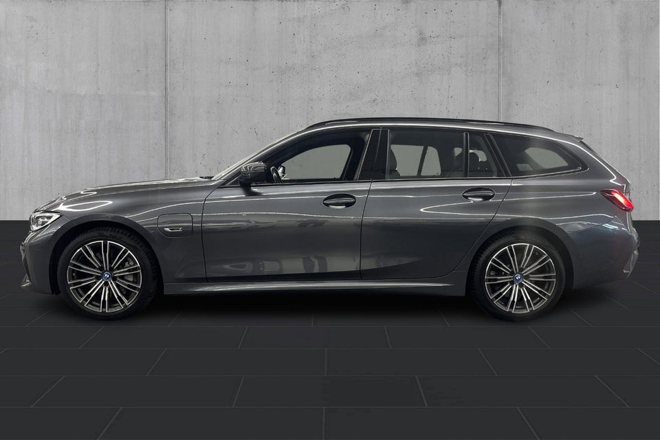 BMW 330e 2,0 Touring M-Sport aut. 5d