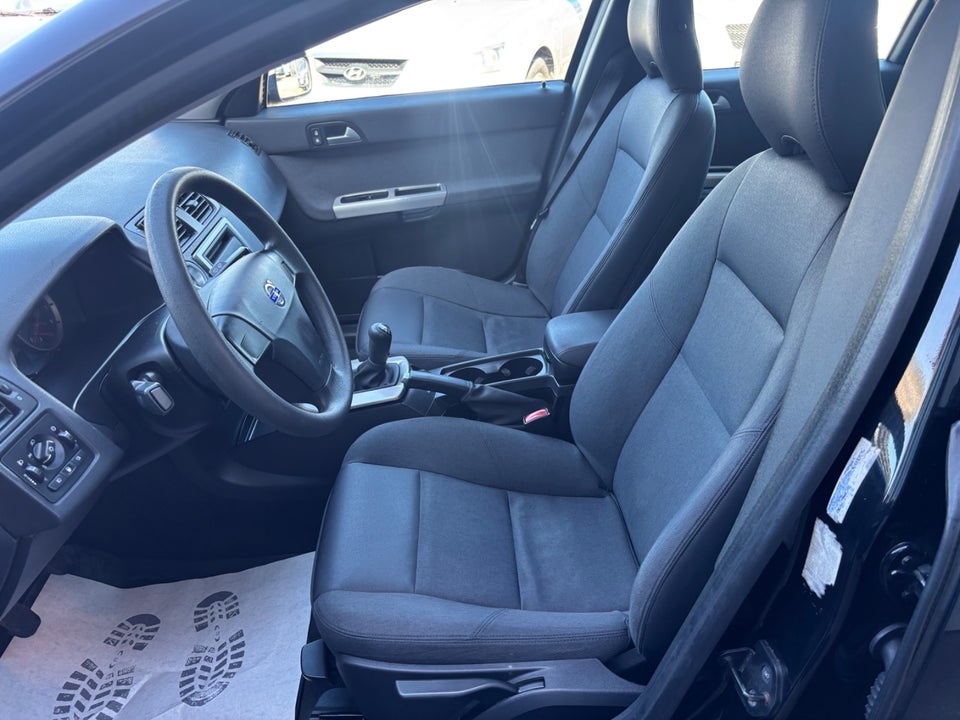 Volvo V50 2,4  5d