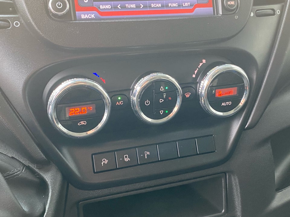 Iveco Daily 3,0 35S17 12m³ Van AG