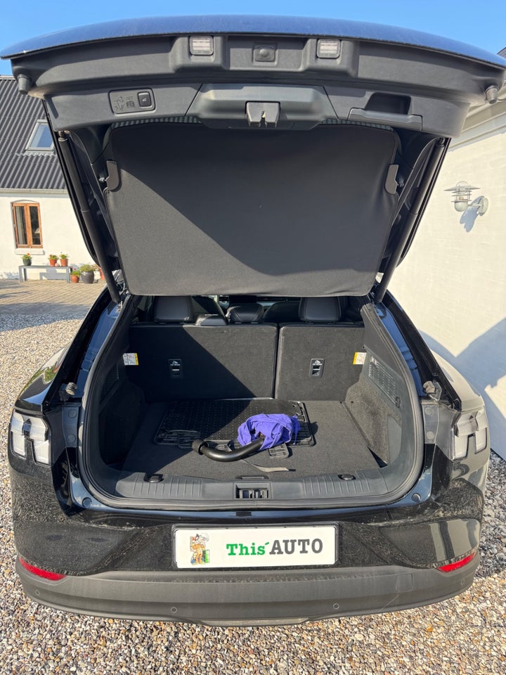 Ford Mustang Mach-E 75 Standard Range 5d