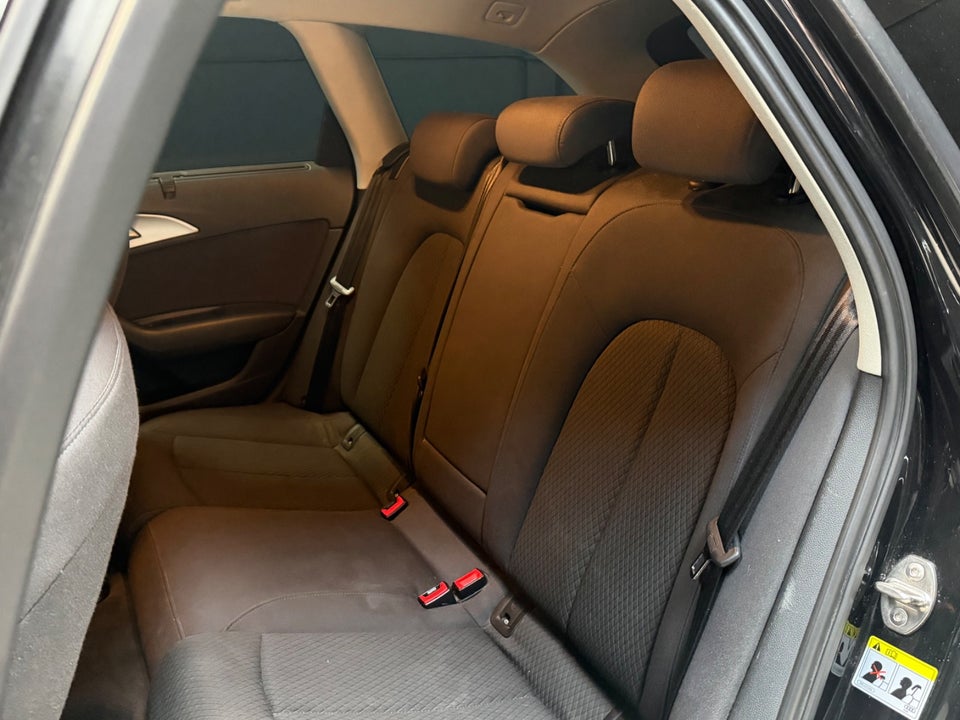 Audi A6 2,0 TDi 177 S-line Avant Multitr. 5d