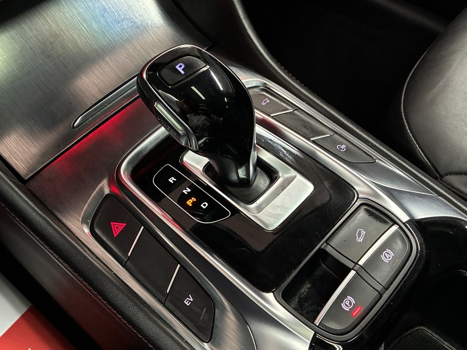 MG EHS 1,5 PHEV Luxury 5d