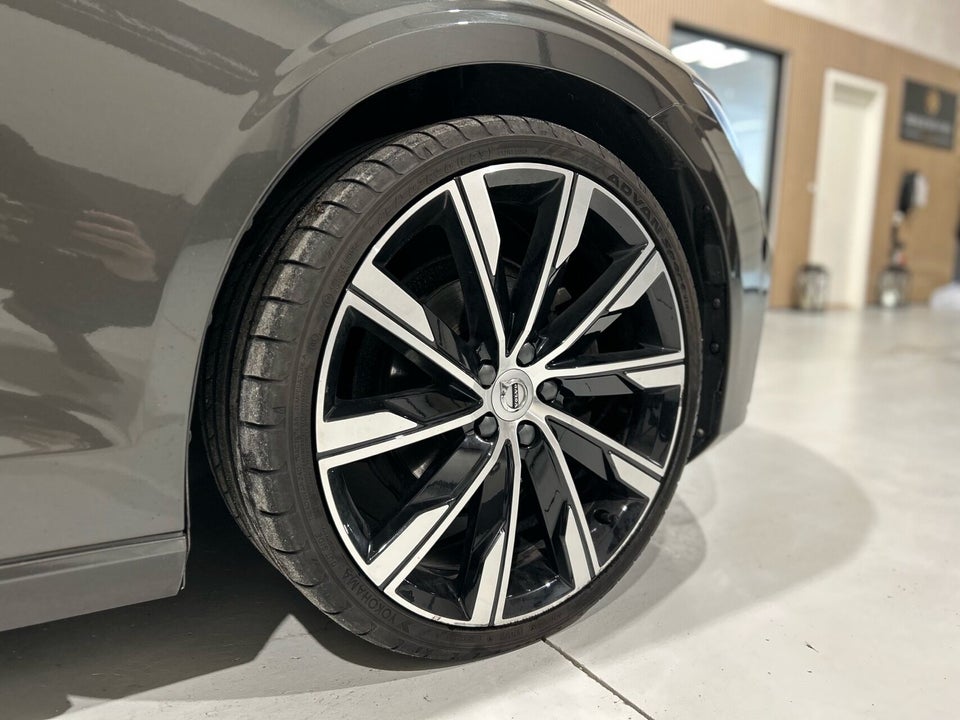 Volvo V60 2,0 B4 197 R-Design aut. 5d