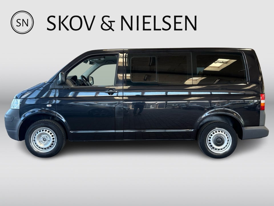 VW Caravelle 1,9 TDi 102 Trendline lang 4d