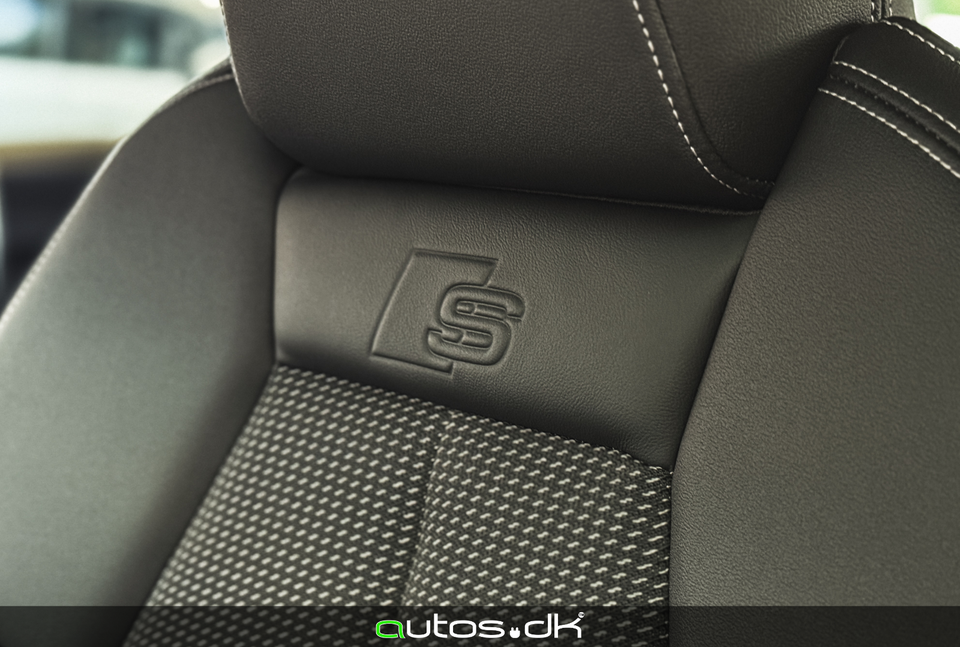 Audi Q4 e-tron 40 S-line 5d