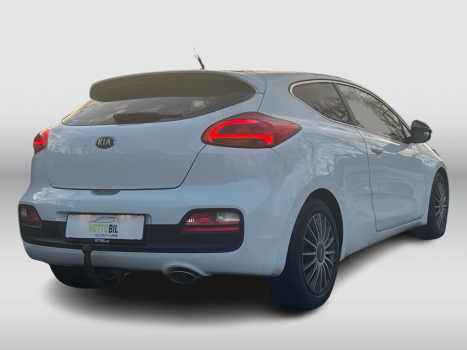 Kia ProCeed 1,6 CRDi 128 Premium 3d