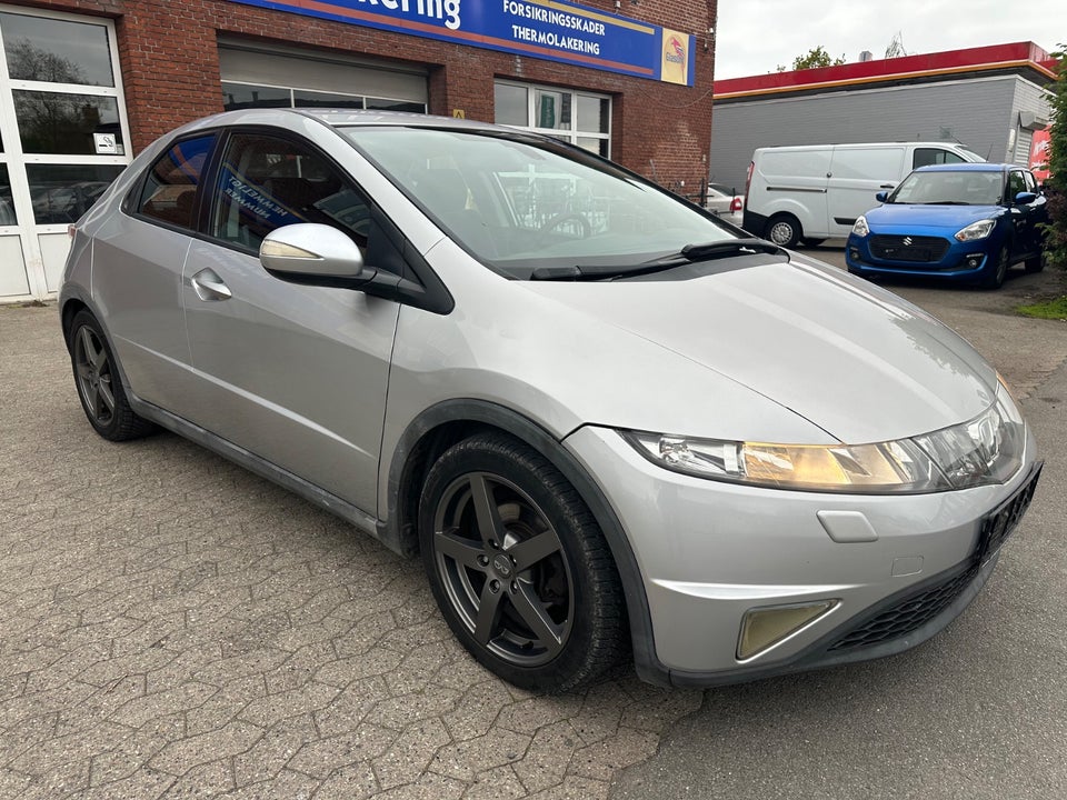 Honda Civic 1,8 Sport 5d