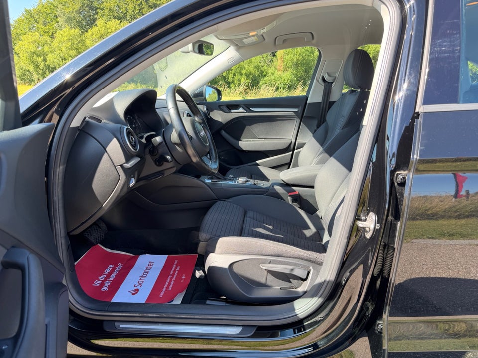 Audi A3 2,0 TDi 150 Sport S-tr. 4d
