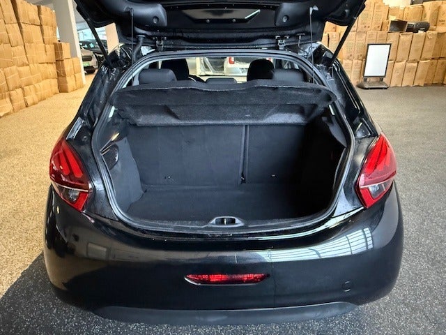 Peugeot 208 1,6 BlueHDi 100 Envy+ 5d