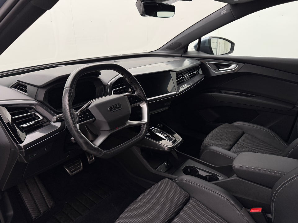 Audi Q4 e-tron 40 S-line 5d