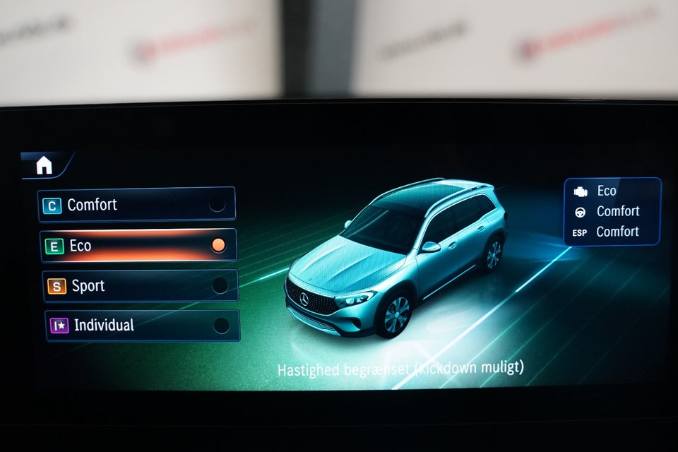 Mercedes EQB300 Progressive Advance 4Matic 5d