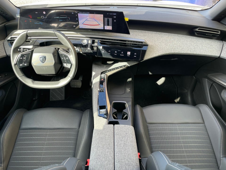 Peugeot e-3008 77 Allure 5d