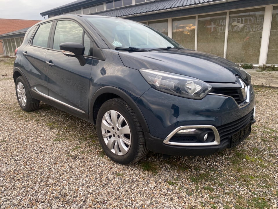 Renault Captur 0,9 TCe 90 Expression 5d