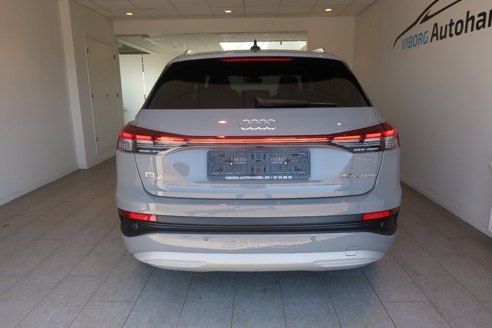 Audi Q4 e-tron 40 S-line 5d