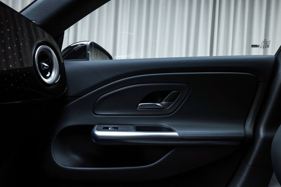 Mercedes CLA250+ EQ Progressive 4d