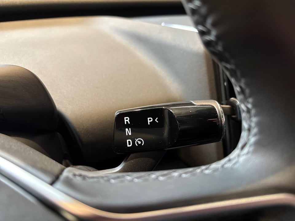 Volvo EX30 Standard Range Core 5d