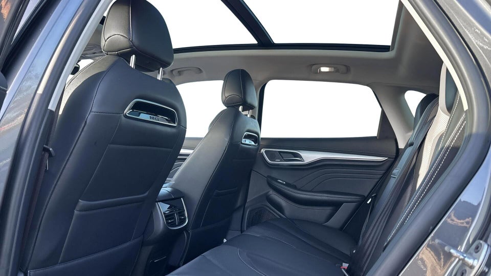 MG Marvel R Performance 5d