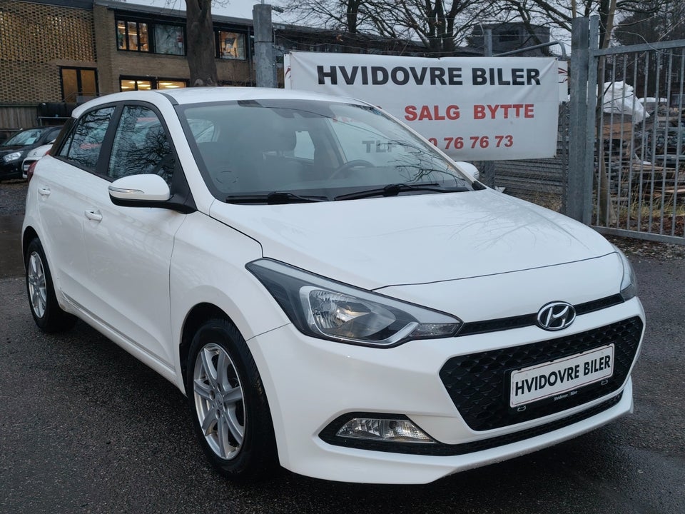 Hyundai i20 1,25 Passion 5d